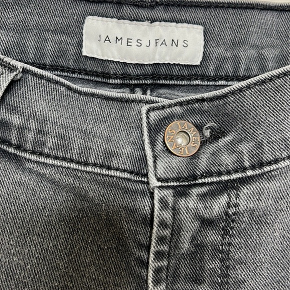 James Jeans Dylan Vintage Black Skinny Distressed Jeans Women Size 26 - Picture 2 of 6